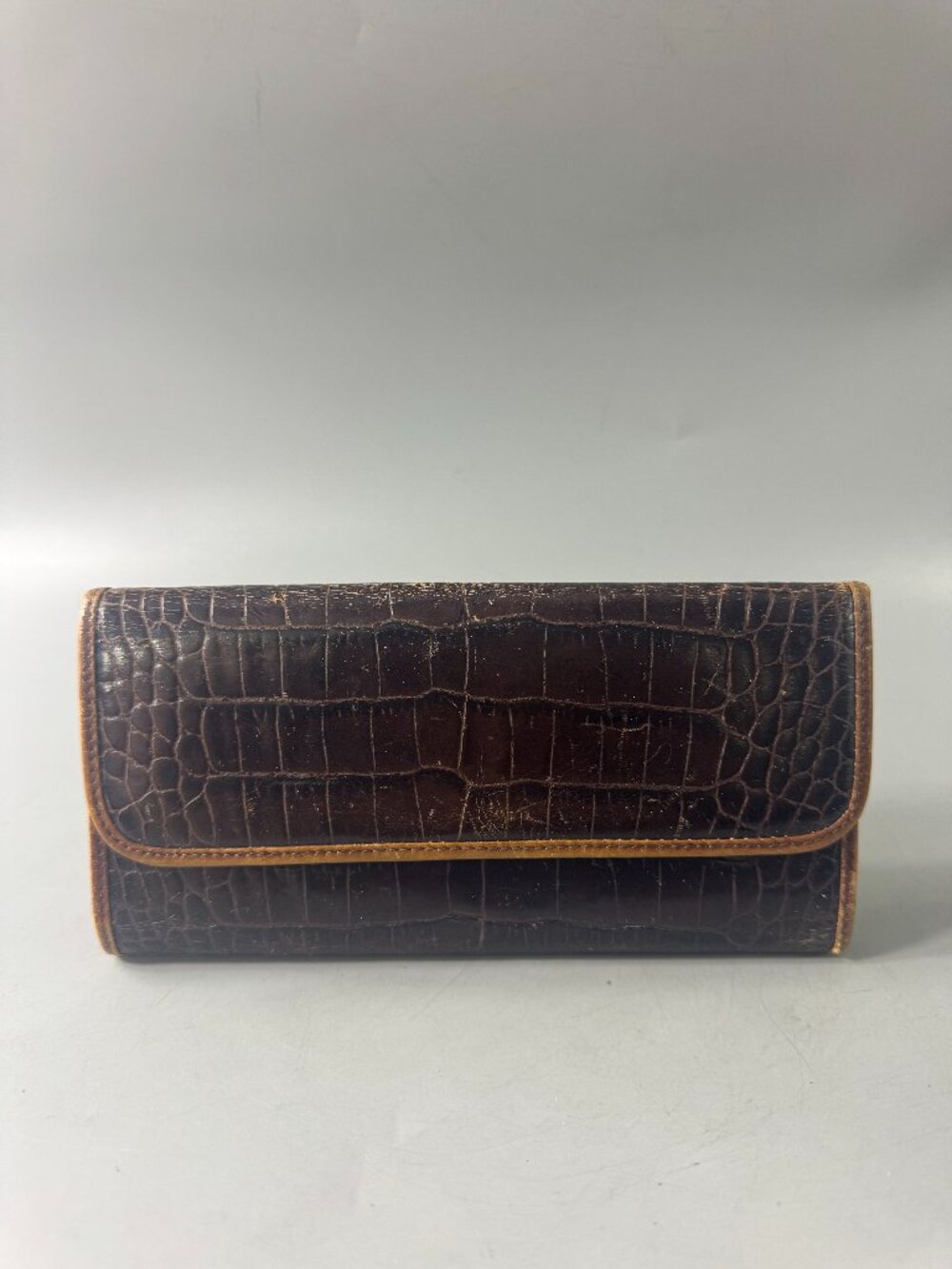 Vintage Abas Chic Brown Crocodile Print Leather Clutch Wallet